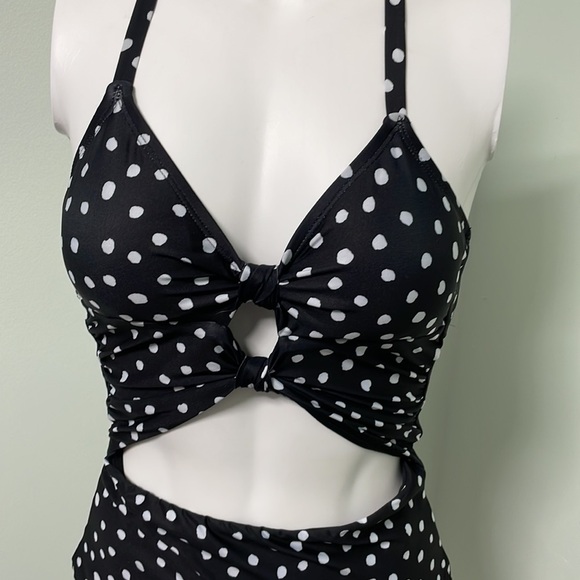 Modcloth retro black and white Polkadot One-Piece Swimsuit Monokini - Picture 5 of 10
